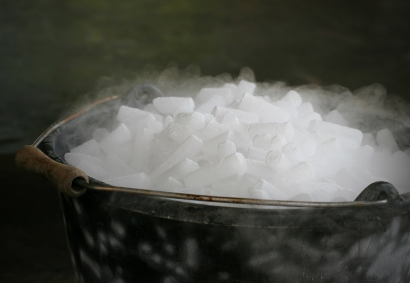 Sending samples in dry ice