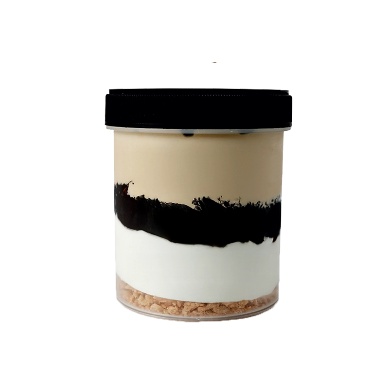 coffee-cookie-crumble-gelato-in-a-tub-by-forneria-sophia
